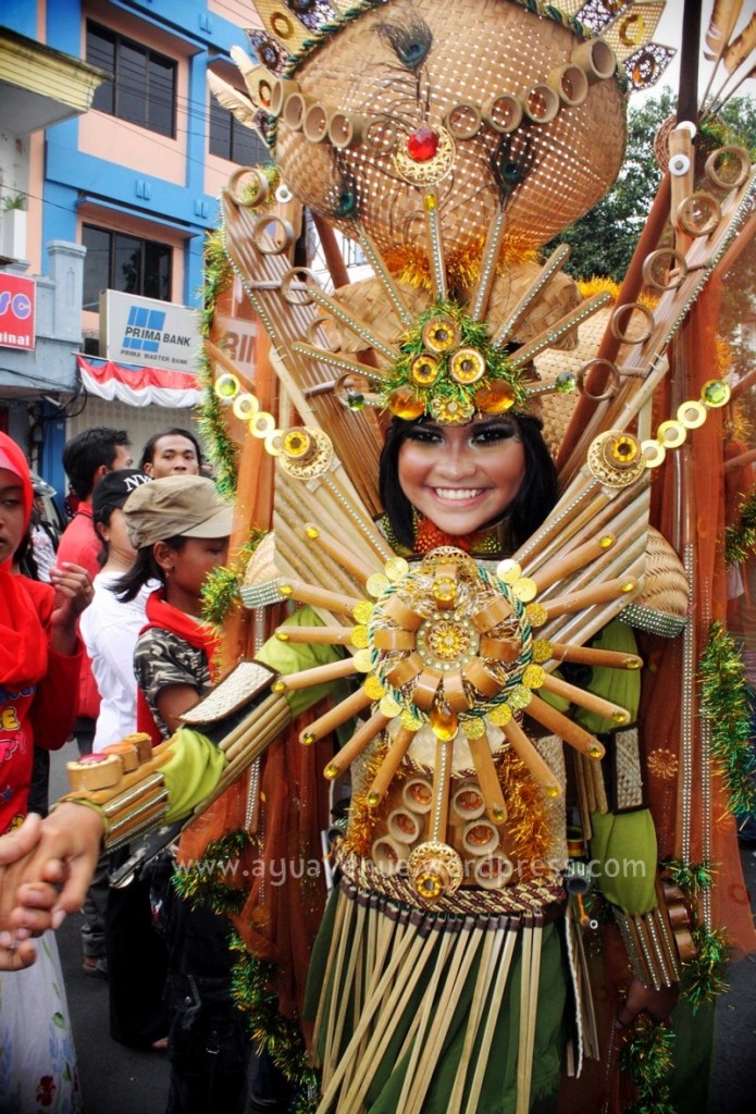 Pictures Jember Fashion Carnaval 2013 ayuavenue